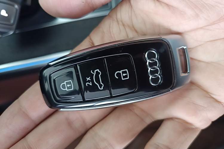 Used Audi A6L 2025 Restyled 45 TFSI quattro Prestige Dynamic Edition Vehicle Key