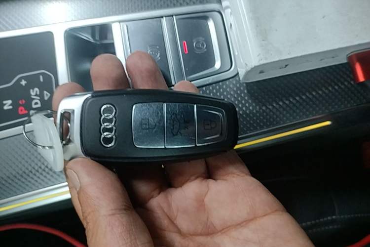 Used Audi A6L 2025 45 TFSI Prestige Dynamic Edition Vehicle Key