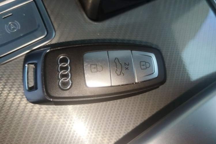 Used Audi A6L 2025 45 TFSI Prestige Dynamic Edition + Ventilated Comfort Package Vehicle Key