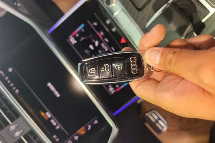 Used Audi A6L 2025 Restyled 45 TFSI quattro Prestige Dynamic Edition Vehicle Key