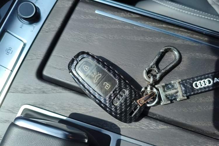 Used Audi A6L 2025 Restyled 45 TFSI quattro Prestige Dynamic Edition Vehicle Key