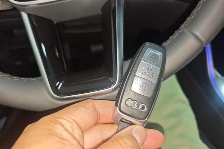 Used Audi A6L 2025 Revised 40 TFSI Luxury Dynamic Edition Vehicle Key