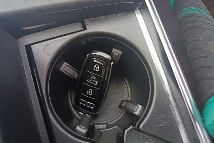 Used Audi A6L 2025 Restyled 45 TFSI quattro Prestige Dynamic Edition Vehicle Key