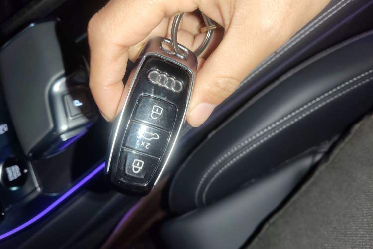 Used Audi A6L 2025 Restyled 45 TFSI quattro Prestige Dynamic Edition Vehicle Key