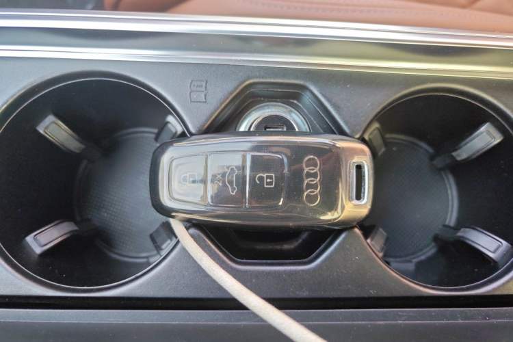 Used Audi A6L 2025 Restyled 45 TFSI quattro Prestige Dynamic Edition Vehicle Key