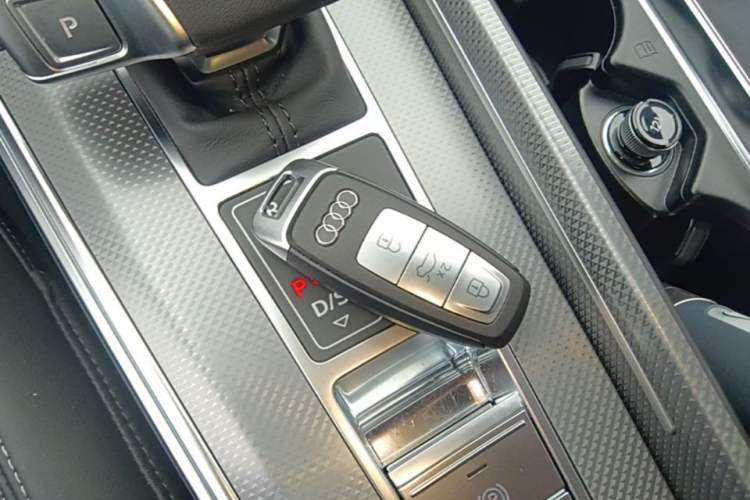 Used Audi A6L 2025 Revised 45 TFSI Prestige Dynamic Edition Vehicle Key