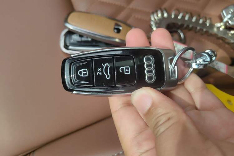 Used Audi A6L 2025 Restyled 45 TFSI quattro Prestige Dynamic Edition Vehicle Key