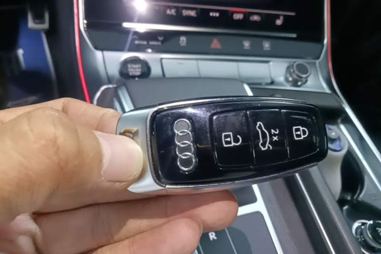 Used Audi A6L 2025 Restyled 45 TFSI quattro Prestige Dynamic Edition Vehicle Key