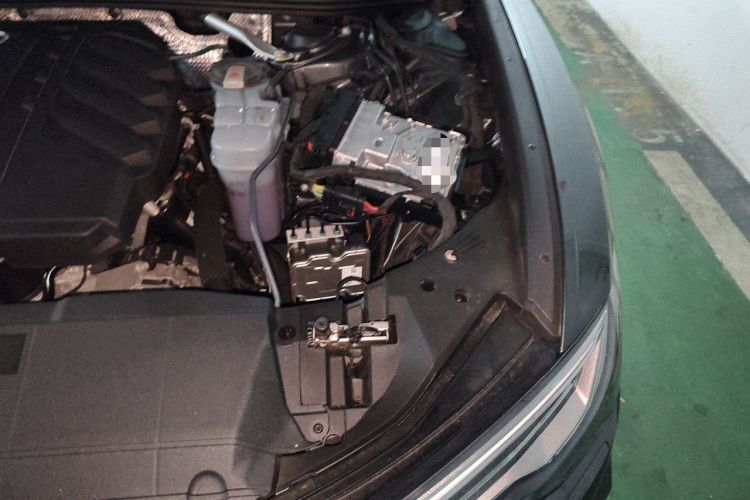 Used Audi A6L 2025 45 TFSI Prestige Dynamic Edition Engine Bay Left