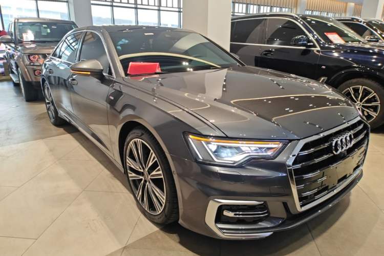 Used Audi A6L 2025 45 TFSI Prestige Dynamic Edition Front Right 45 Deg