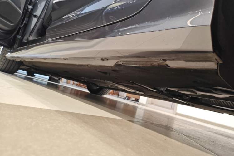 Used Audi A6L 2025 45 TFSI Prestige Dynamic Edition Left Side Sill