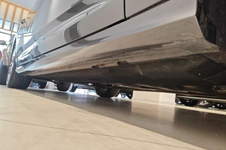 Used Audi A6L 2025 45 TFSI Prestige Dynamic Edition Right Side Sill