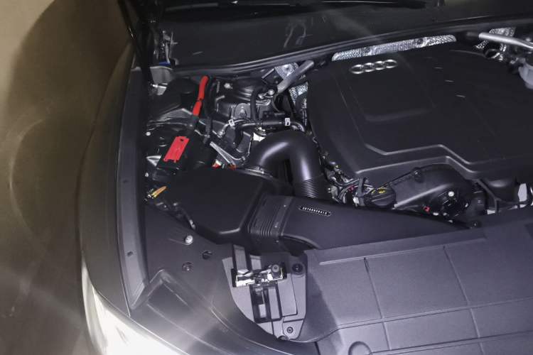 Used Audi A6L 2025 45 TFSI quattro Prestige Dynamic Edition Engine Bay Right
