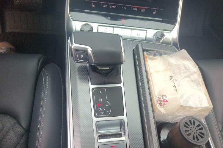 Used Audi A6L 2025 45 TFSI Prestige Dynamic Edition Gear Lever