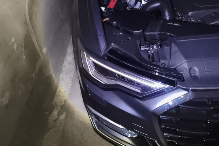 Used Audi A6L 2025 45 TFSI quattro Prestige Dynamic Edition Right Front Headlight