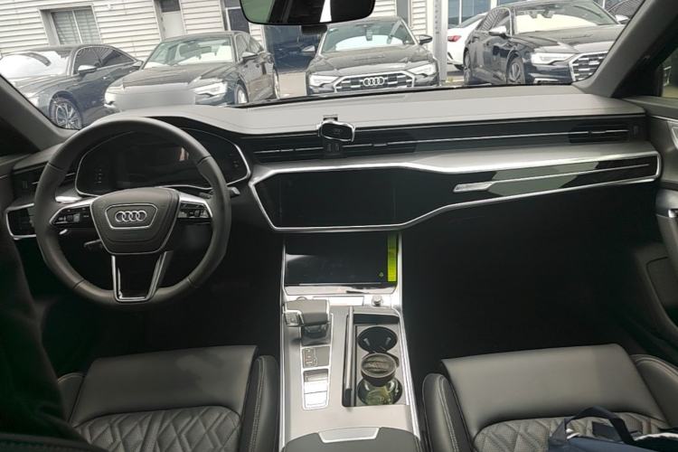 Used Audi A6L 2026 45 TFSI Prestige Dynamic Edition Center Console