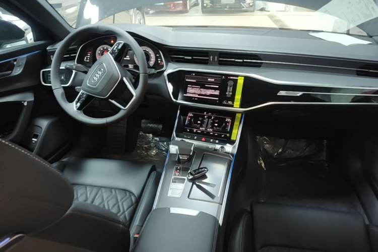 Used Audi A6L 2026 45 TFSI Prestige Dynamic Edition Center Console