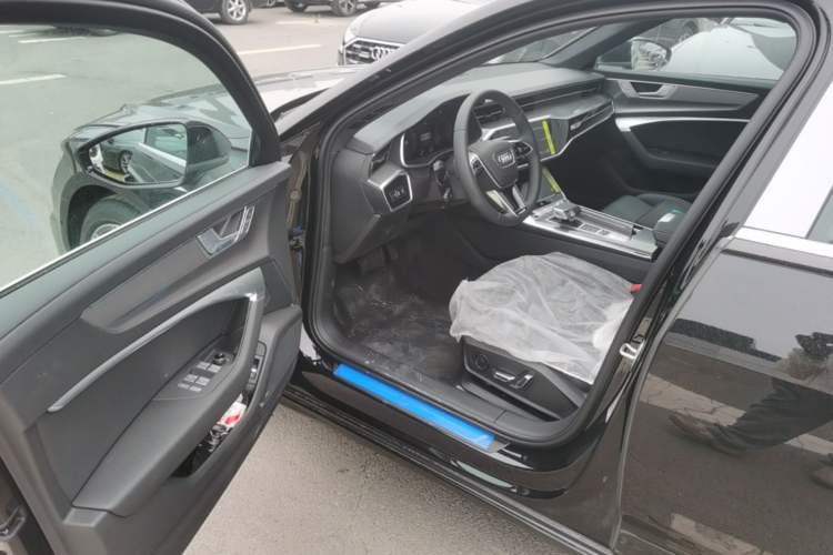 Used Audi A6L 2026 45 TFSI Prestige Dynamic Edition Driver Seat