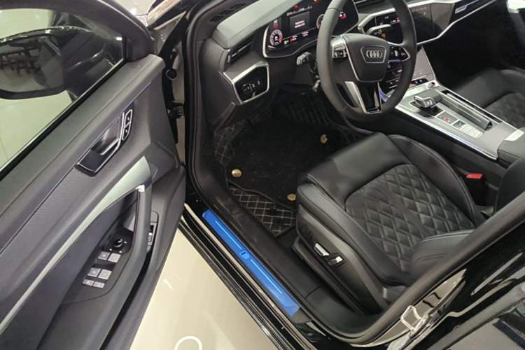 Used Audi A6L 2026 45 TFSI Prestige Dynamic Edition Driver Seat