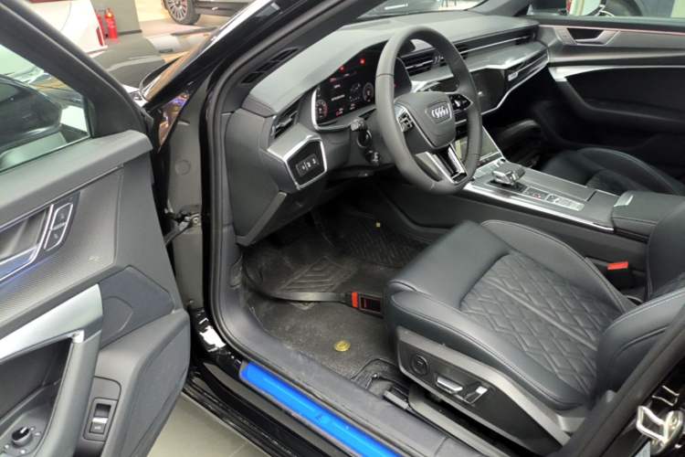 Used Audi A6L 2026 45 TFSI Prestige Dynamic Edition Driver Seat