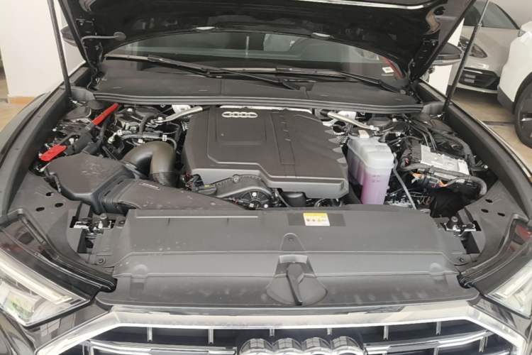 Used Audi A6L 2026 45 TFSI Prestige Dynamic Edition Engine Bay