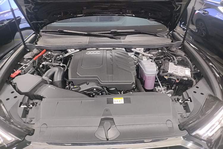 Used Audi A6L 2026 45 TFSI Prestige Dynamic Edition Engine Bay