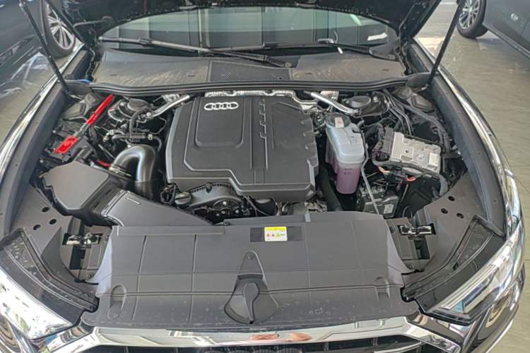 Used Audi A6L 2026 45 TFSI Prestige Dynamic Edition Engine Bay