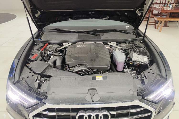 Used Audi A6L 2026 45 TFSI Prestige Dynamic Edition Engine Bay
