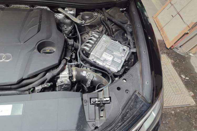 Used Audi A6L 2026 55 TFSI quattro Prestige Dynamic Edition Engine Bay Left