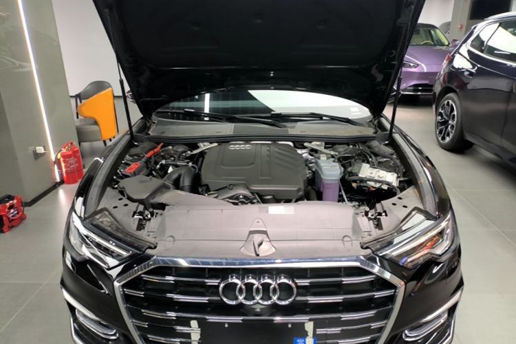 Used Audi A6L 2026 45 TFSI Prestige Dynamic Edition Engine Bay