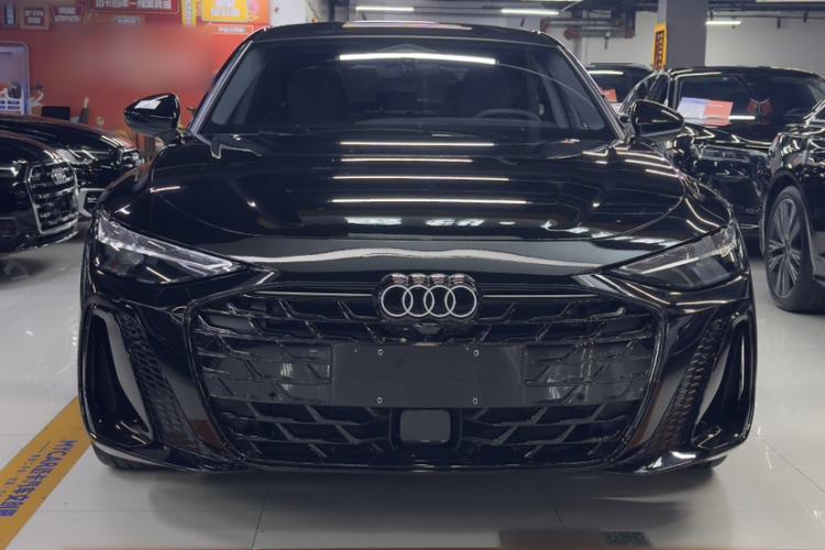Used Audi A6L 2026 Model 2.0T Selected Elegant Edition Exterior 4
