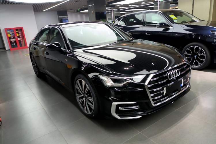 Used Audi A6L 2026 45 TFSI Prestige Dynamic Edition Front Right 45 Deg