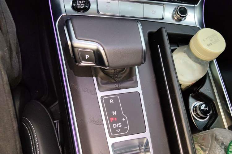 Used Audi A6L 2026 45 TFSI quattro Prestige Dynamic Edition Gear Lever