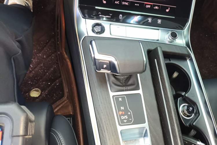 Used Audi A6L 2026 45 TFSI quattro Prestige Dynamic Edition Gear Lever
