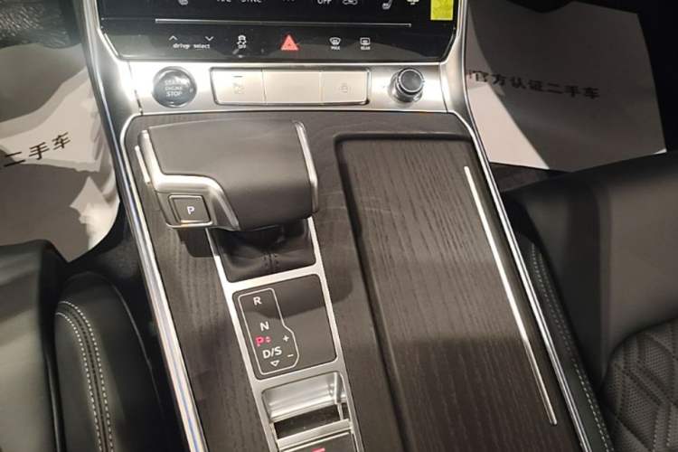 Used Audi A6L 2026 45 TFSI quattro Prestige Dynamic Edition Gear Lever