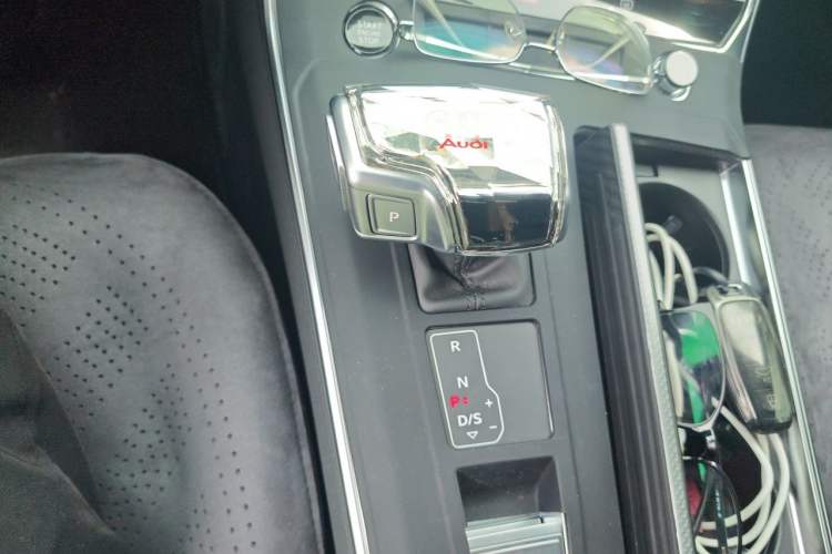 Used Audi A6L 2026 45 TFSI Prestige Dynamic Edition Gear Lever