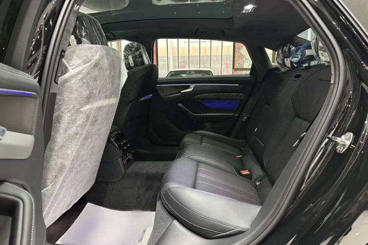 Used Audi A6L 2026 Model 2.0T Premium Elegant Edition Interior 3