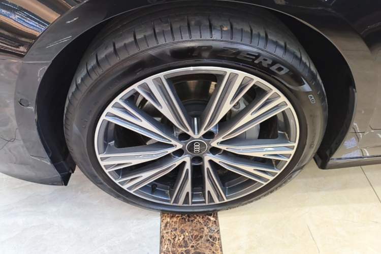 Used Audi A6L 2026 45 TFSI quattro Prestige Dynamic Edition Left Front Wheel Hub