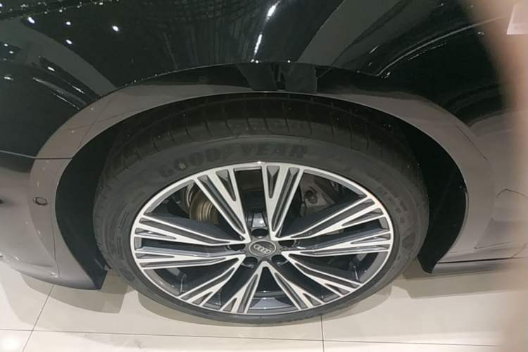 Used Audi A6L 2026 45 TFSI Prestige Dynamic Edition Left Front Wheel Hub