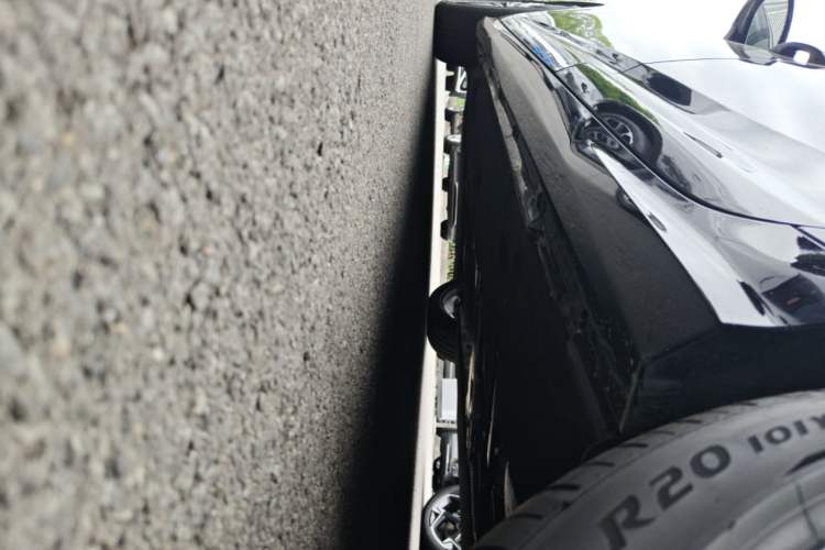 Used Audi A6L 2026 45 TFSI quattro Prestige Dynamic Edition + Premium Package Left Side Sill