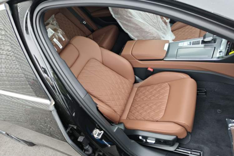 Used Audi A6L 2026 45 TFSI Prestige Dynamic Edition Right Front Seat