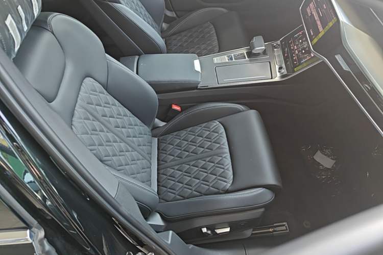 Used Audi A6L 2026 45 TFSI Prestige Dynamic Edition Right Front Seat
