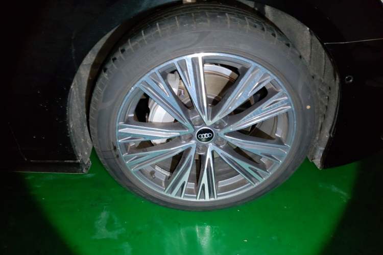 Used Audi A6L 2026 45 TFSI Prestige Dynamic Edition Right Front Wheel Hub
