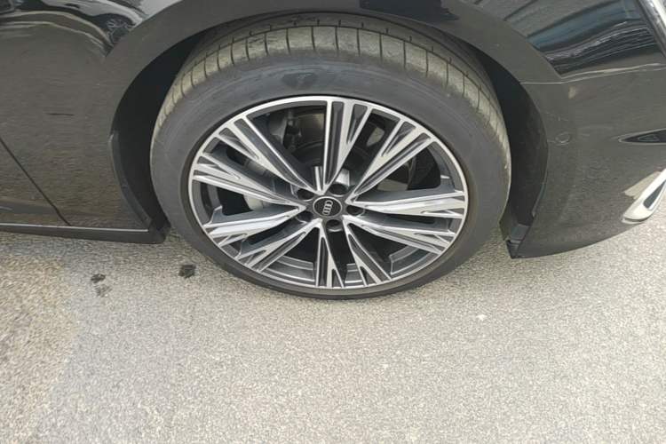 Used Audi A6L 2026 45 TFSI Prestige Dynamic Edition Right Front Wheel Hub