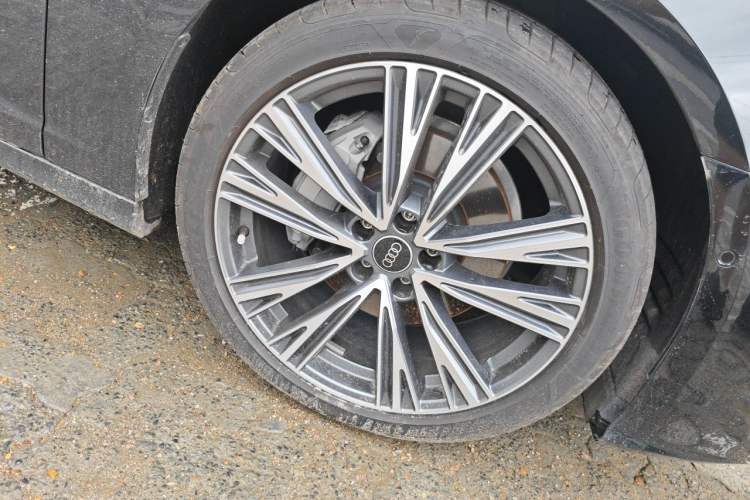 Used Audi A6L 2026 45 TFSI Prestige Dynamic Edition Right Front Wheel Hub