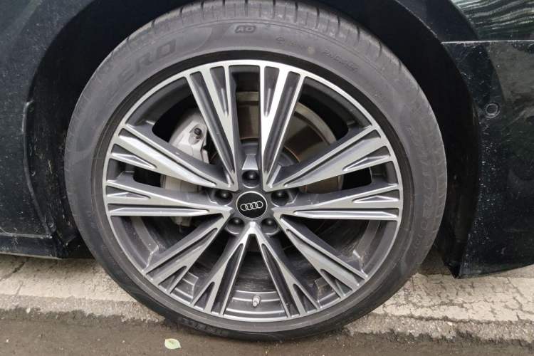 Used Audi A6L 2026 45 TFSI quattro Prestige Dynamic Edition Right Front Wheel Hub