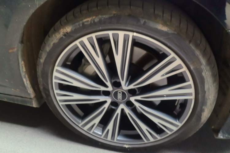 Used Audi A6L 2026 55 TFSI quattro Prestige Dynamic Edition Right Front Wheel Hub
