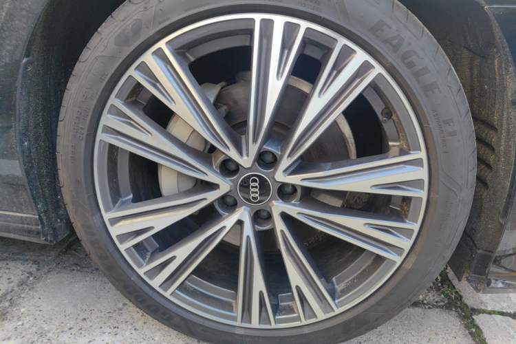 Used Audi A6L 2026 45 TFSI Prestige Dynamic Edition Right Front Wheel Hub