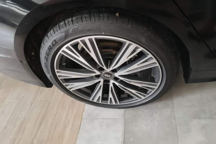 Used Audi A6L 2026 45 TFSI Prestige Dynamic Edition Right Rear Wheel Hub