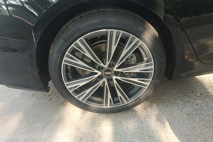 Used Audi A6L 2026 45 TFSI Prestige Dynamic Edition Right Rear Wheel Hub